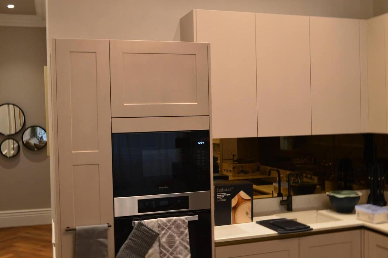 Stunning 2 Bedroom In London's Chelsea * Londra