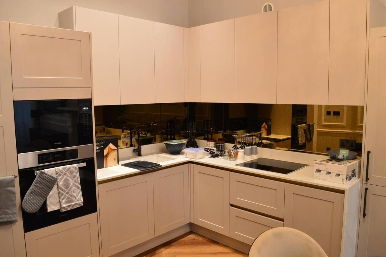 Apartament Stunning 2 Bedroom In London's Chelsea *
