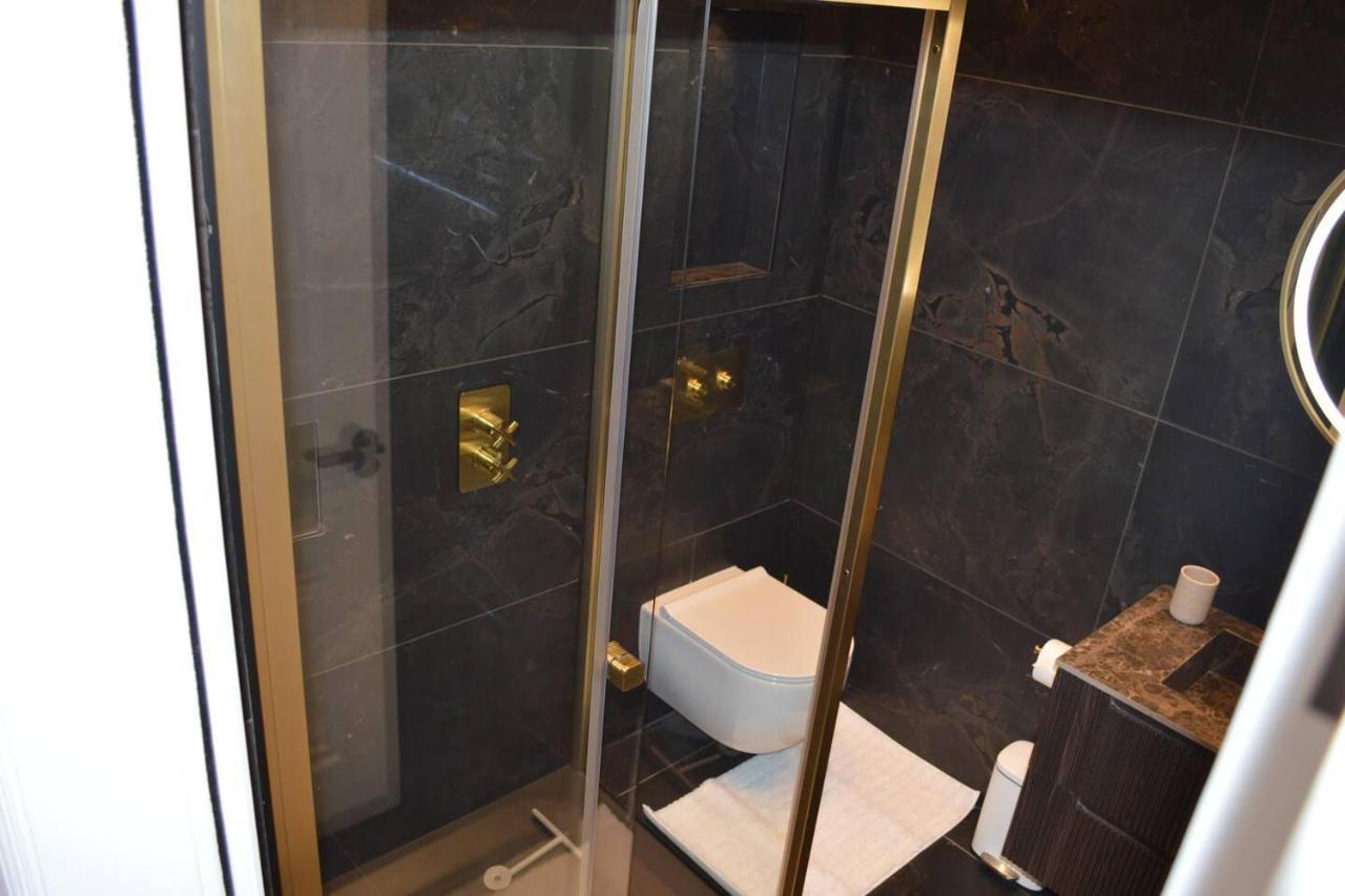 Stunning 2 Bedroom In London's Chelsea * Londra