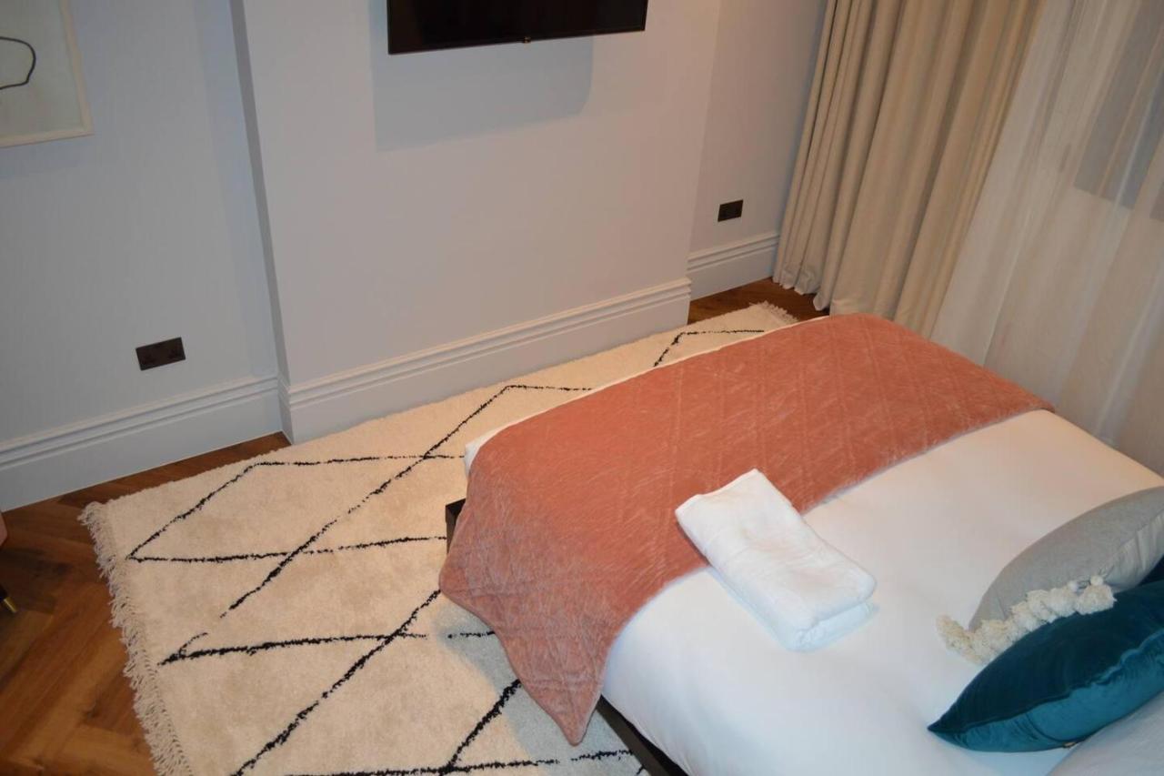 Apartament Stunning 2 Bedroom In London's Chelsea Londra